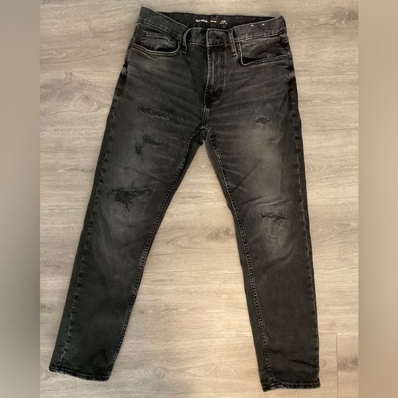 Old Navy Men’s Slim Built in Flex Slim Jeans - Picture 1 of 4